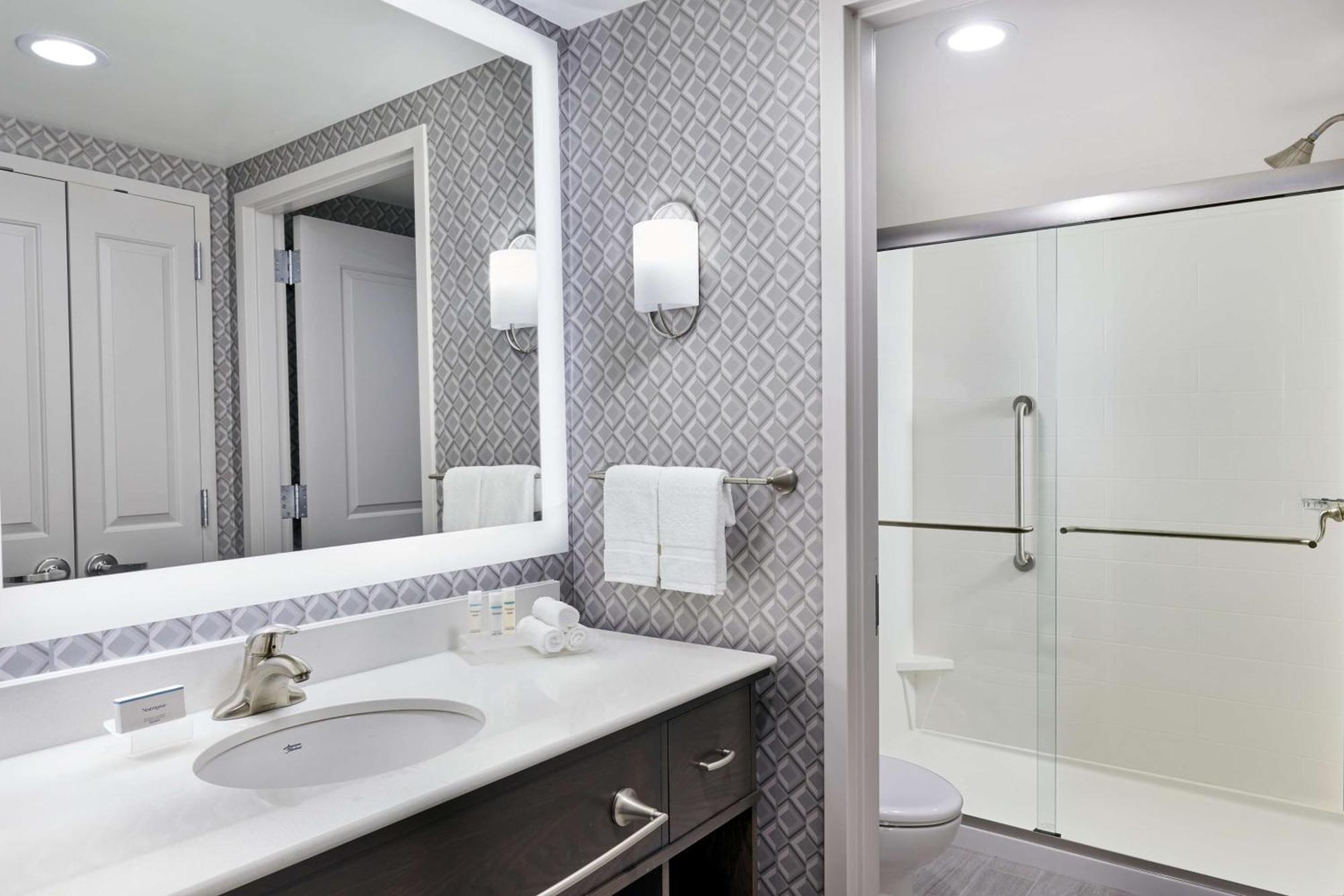Homewood Suites By Hilton Teaneck Glenpointe Exterior foto